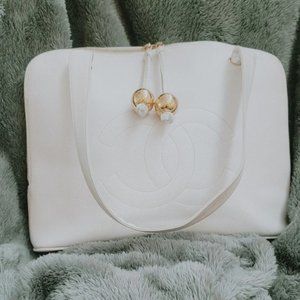 Chanel Vintage White Caviar Leather